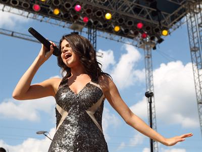 Selena Gomez performs at the Hoosier Lottery Grandstand in Indianapolis Indiana on August 15, 2010 