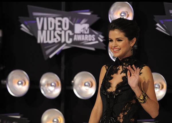 Selena Gomez 2011 MTV video music awards on August 28, 2011