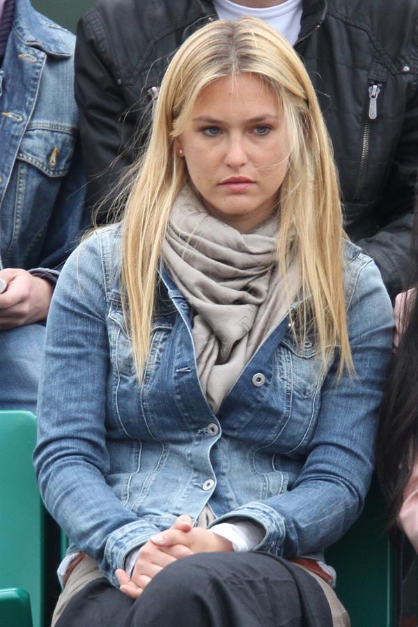 Bar Refaeli