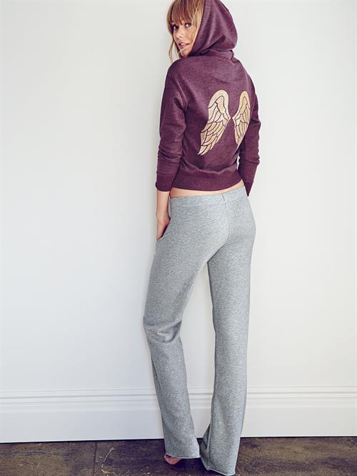 Frida Gustavsson - ass