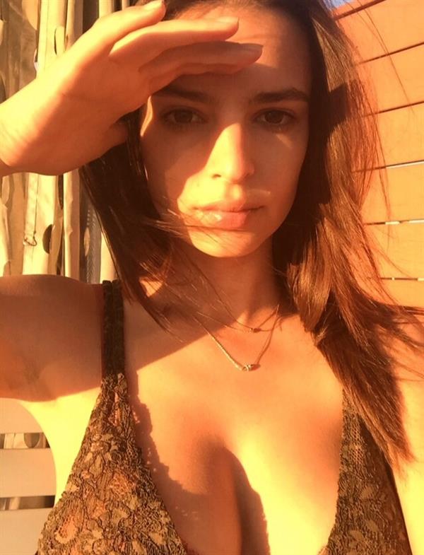 Emily Ratajkowski