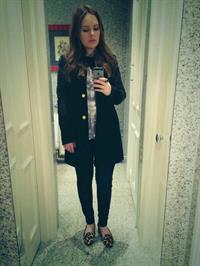 Tanya Burr taking a selfie