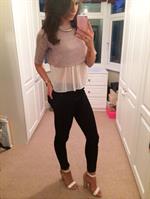 Danielle Peazer taking a selfie