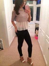 Danielle Peazer taking a selfie