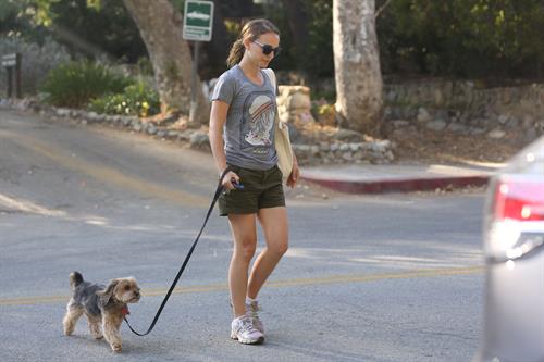 Natalie Portman – walking her dog in LA 8/16/13  