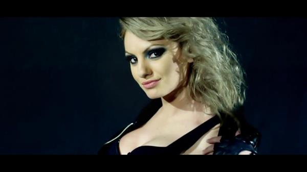 Alexandra Stan