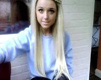 Chloe Harwood taking a selfie