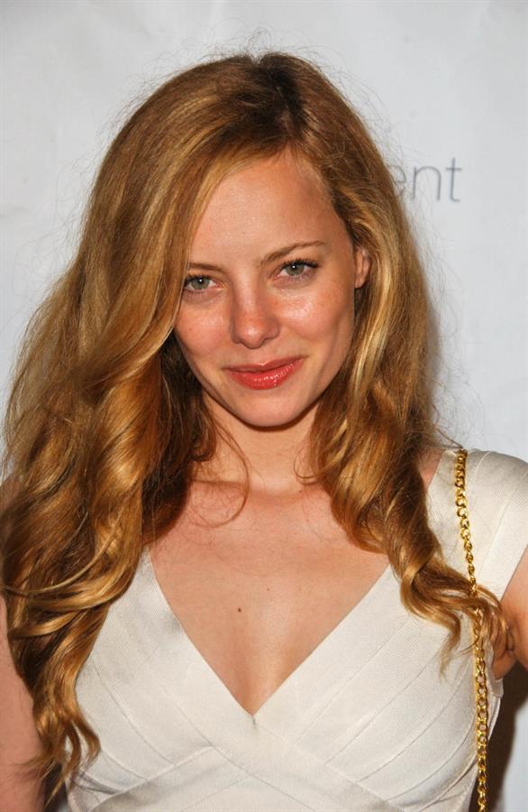 Bijou Phillips